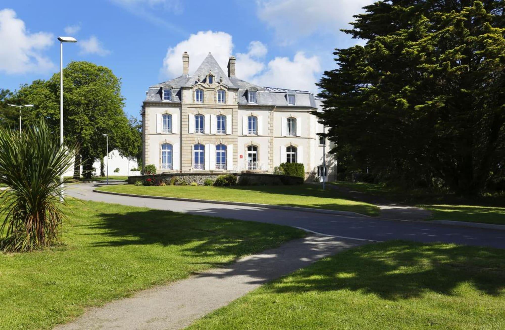 Terres De France Le Domaine De La Baie Hotel Audierne Exterior photo